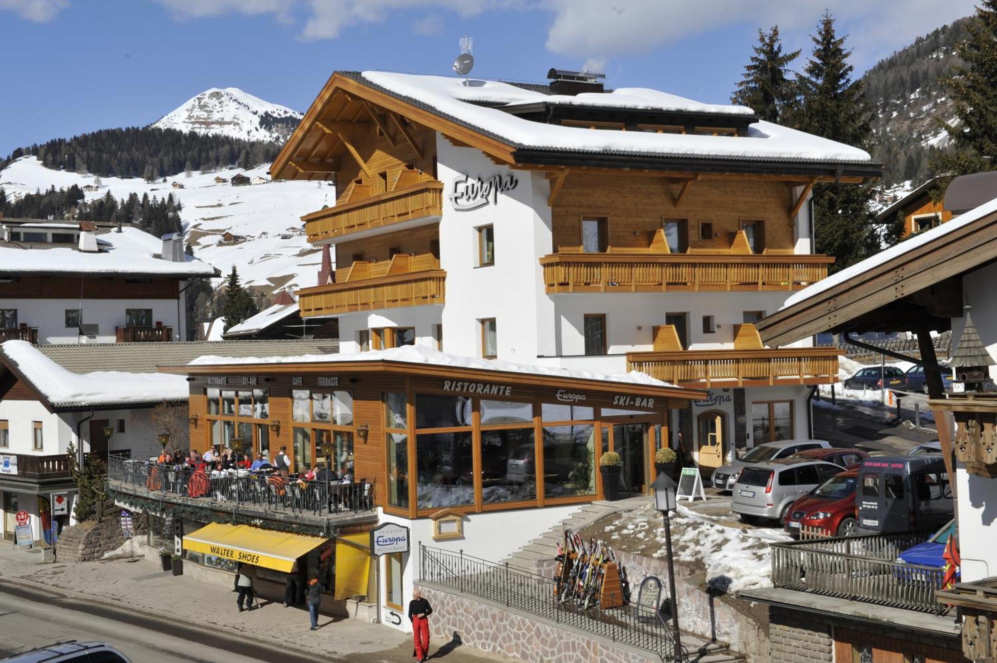 Hotel Europa Dolomites Сельва-ді-Валь-Гардена Екстер'єр фото